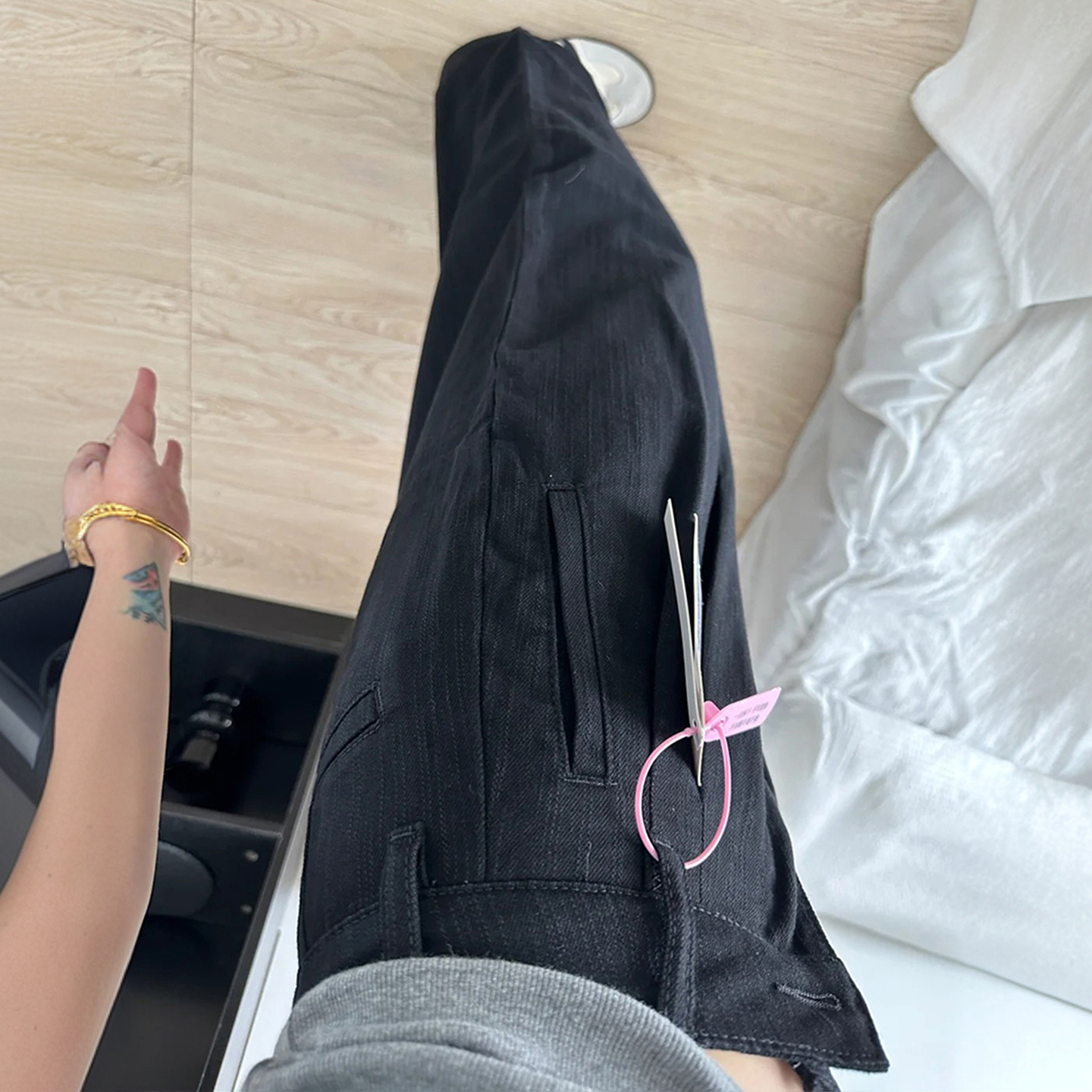 300斤特大码胖mm黑色高腰显瘦直筒牛仔裤女简约百搭高级感长裤子 - 图3