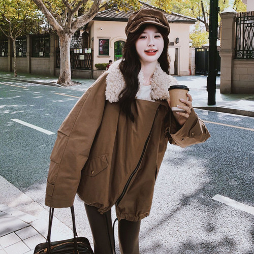 大码女装胖mm美拉德加厚保暖羊羔毛外套女韩系设计感加绒工装棉服 - 图3
