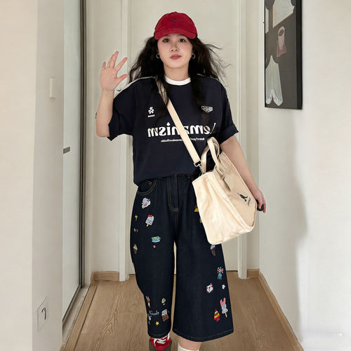 大码女装胖mm黑色卡通趣味印花牛仔短裤女学院风百搭阔腿七分裤子 - 图3