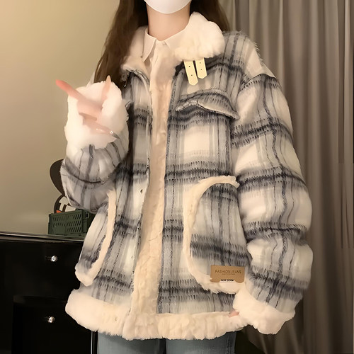 300斤特大码慵懒风格纹拼接棉服外套女胖mm宽松休闲风羊羔毛上衣 - 图2