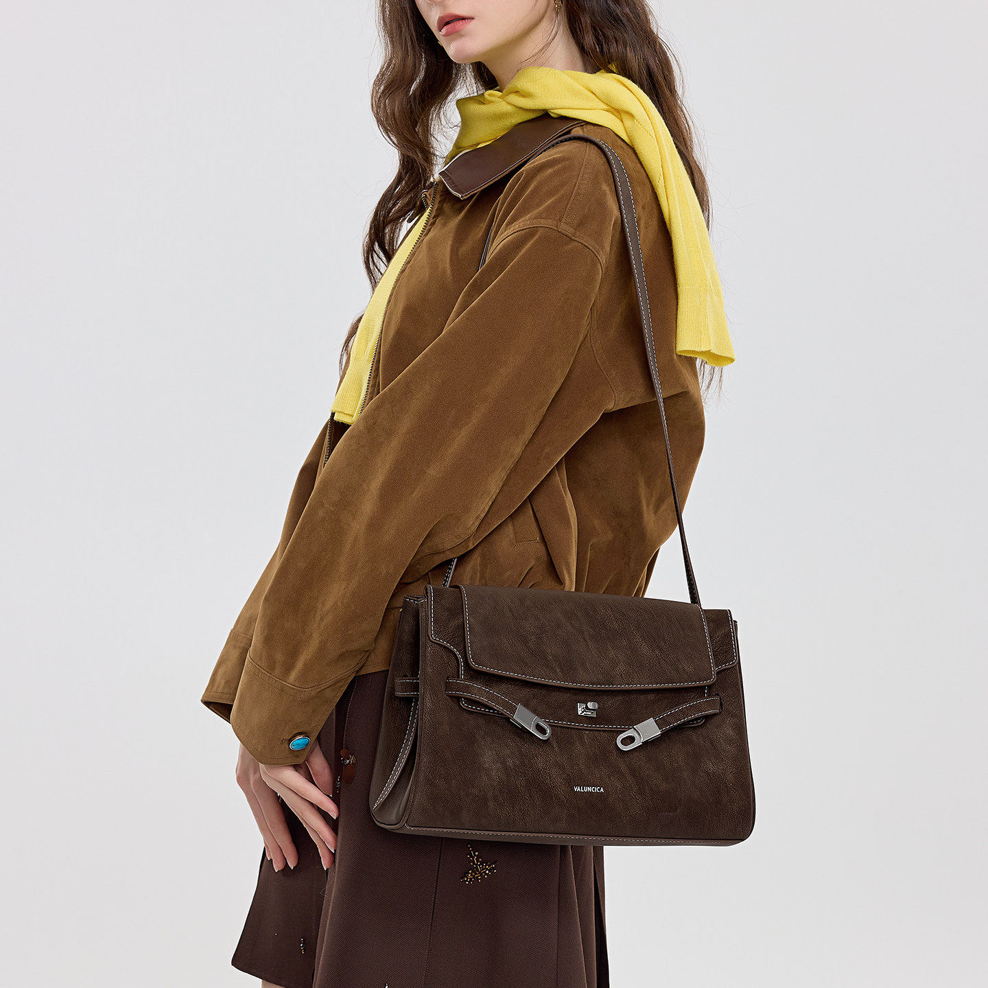 Valuncica/华伦西亚信匣包新款大容量斜挎邮差包牛皮通勤托特包女,淘宝优惠券,粉丝福利购,淘宝优惠卷