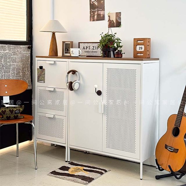 High-end retro chest of drawers iron sheet medieval style