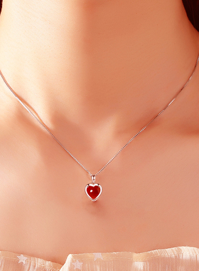 玛瑙银项链女新中式红色本命年小众锁骨链爱心本命年生日礼物