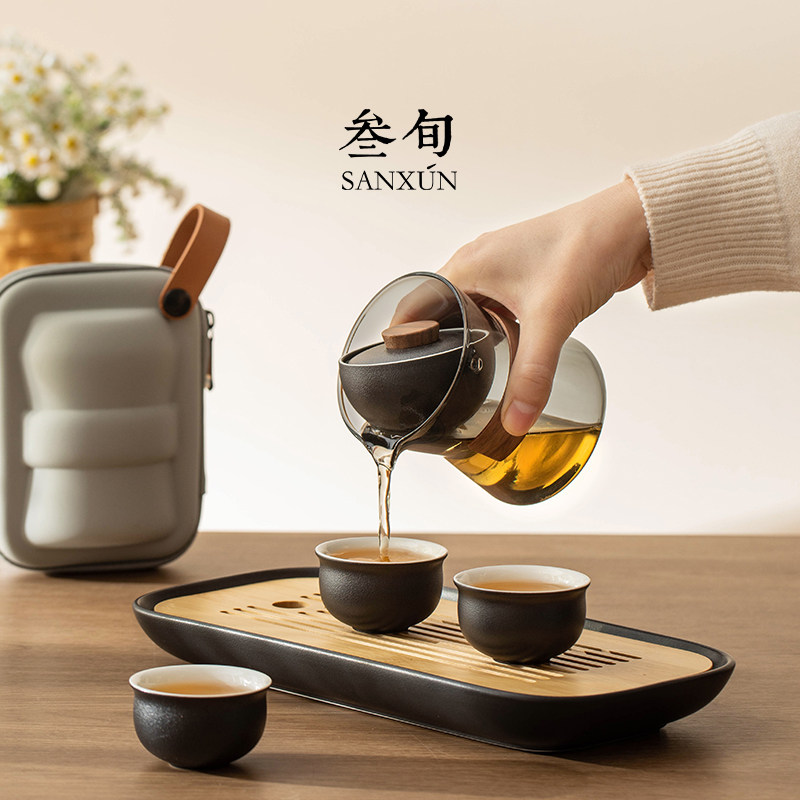 Thirty-year-old Chuanzhuan Kuai Ke Cup travel tea set with one pot and three cups