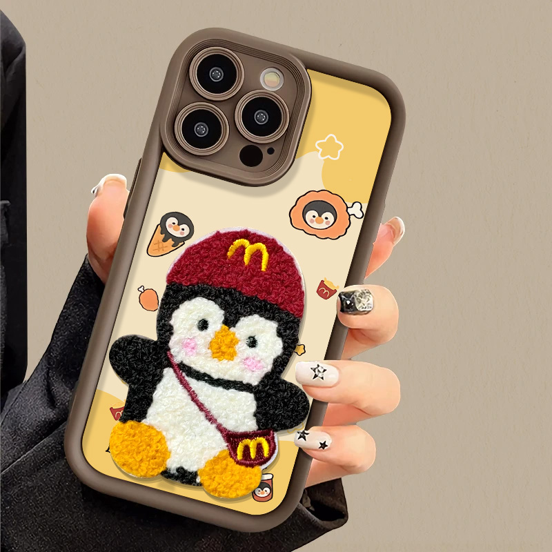 适用苹果16promax手机壳iphone15小羊皮14高级13麦当劳企鹅12pro带手链11可爱风16plus新款xsmax防摔xr保护套
