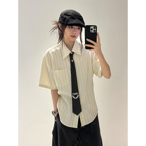 Amateurfit【等你下课】领带一体 高智风肌理感条纹衬衫短袖T恤 - 图3