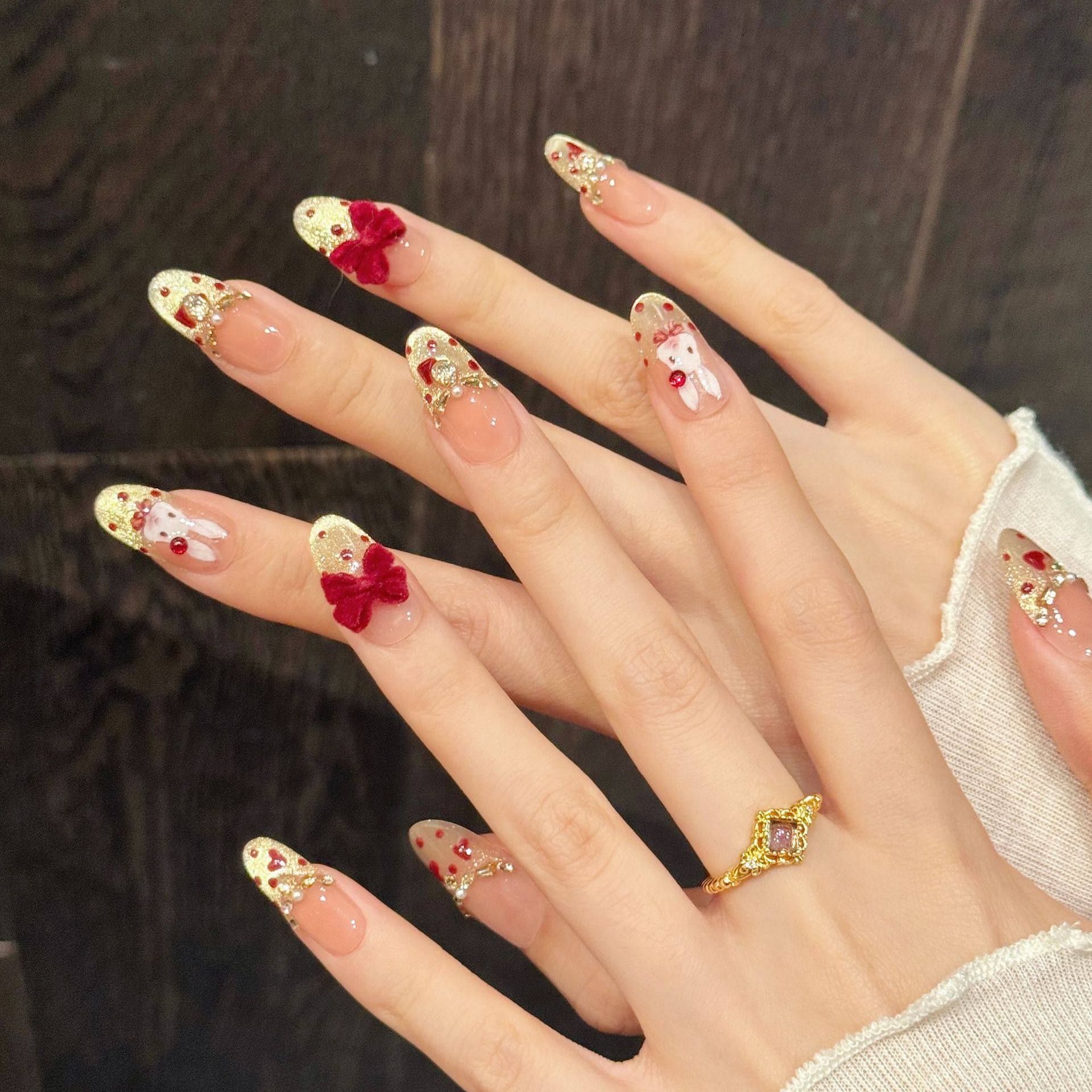 新年款穿戴美甲指甲贴片2026新款手工短款红色战甲显白修饰美甲贴,淘宝优惠券,粉丝福利购,淘宝优惠卷