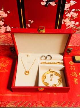 婚庆仿真黄金饰品摆台假三金套装