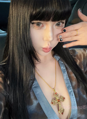 中古风金色十字架吊坠项链