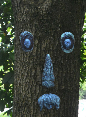 跨境新款复活节装饰树皮脸树脸怪五官摆件户外创意装饰树脂工艺品