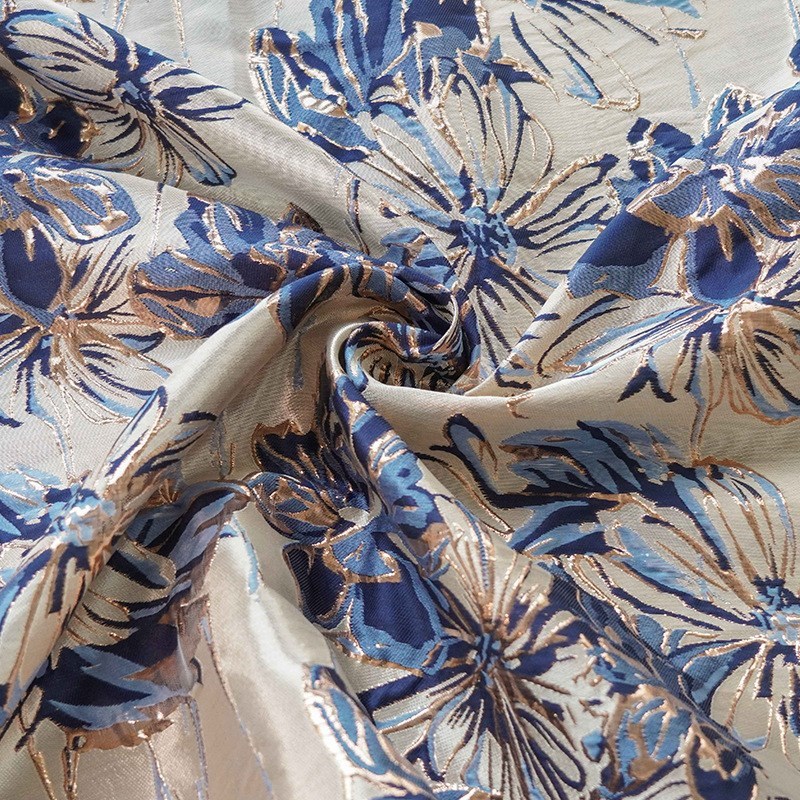 复古金丝浮雕连衣裙面料大花朵旗袍经典蓝女装春秋挺括外套装饰布 - 图1