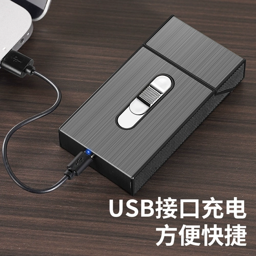 20 упаковок тонких сигаретных коробок рука