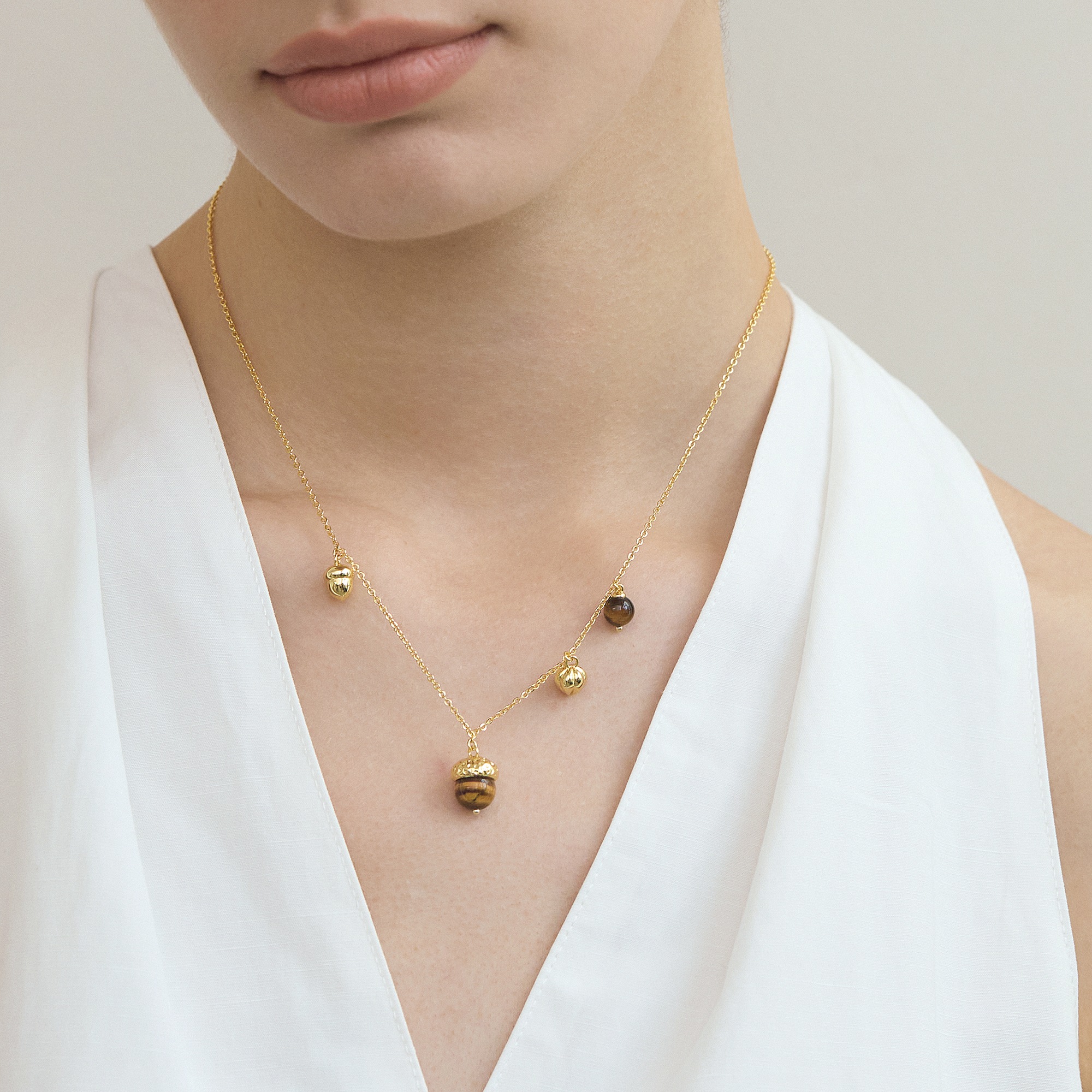 VEKE「藏冬」小吊坠项链虎眼石轻奢秋冬季高级感毛衣链女NC16351A - 图1