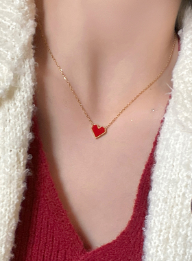 小红心金色钛钢项链女复古高级感