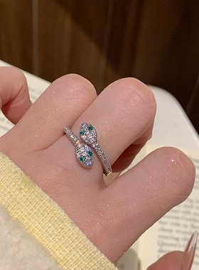 双头镶嵌绿头小蛇开口戒指女时尚