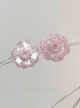 粉色双生花朵串珠项链甜美时尚小众choker锁骨链轻奢2025新款颈链