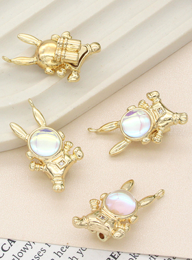 镀金太空兔吊坠宇航员兔子项坠