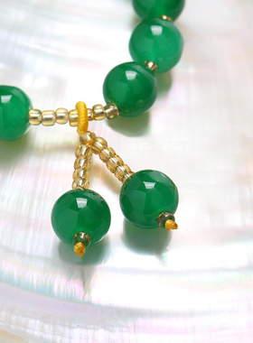 简约多彩米珠串手链夏日出游搭配