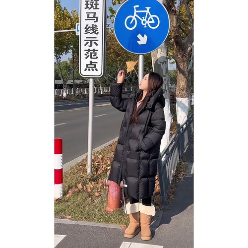 超推荐超百搭｜2025冬季新款连帽羽绒服女宽松保暖加厚云朵外套 - 图1