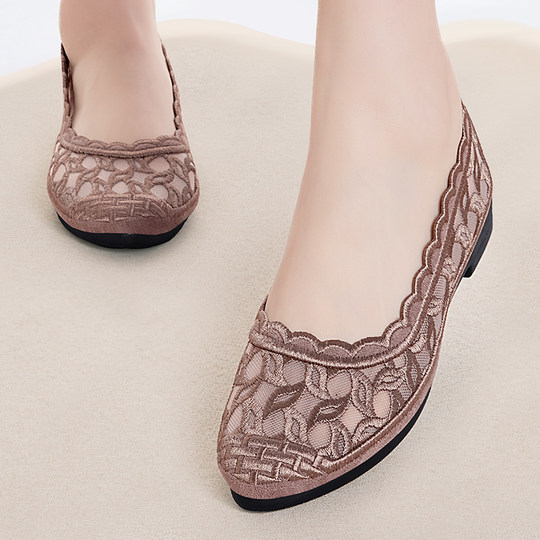 老北京布鞋女新款夏季不累脚一脚蹬2025凉鞋软底网面中老年妈妈鞋