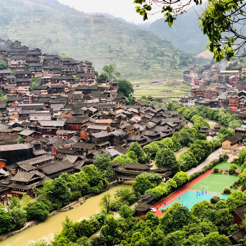 贵州旅游贵阳黄果树小七孔西江苗寨镇远古镇梵净山7日6晚跟团游 - 图2