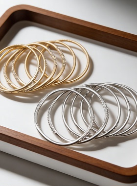 多层叠戴金属手镯复古镶钻