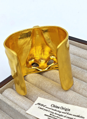 Lule法式复古哑光立体鼻子手镯