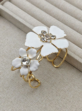 繁花如梦白色珐琅彩手镯