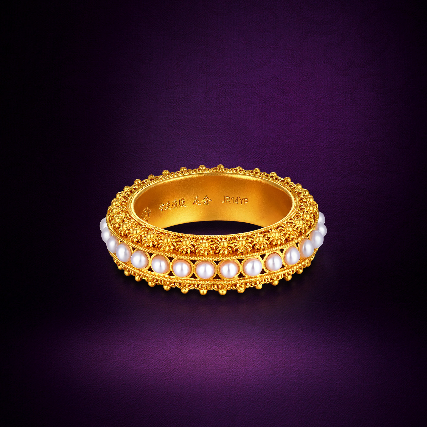Palace quality ancient handmade gold graceful ring