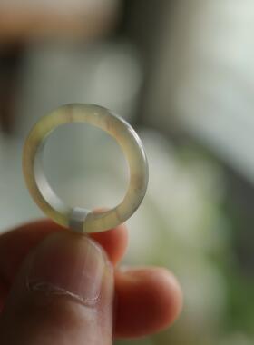 天然和田玉 12码 16.2x4.0mm烟紫圆戒 货号NY7477 价格99