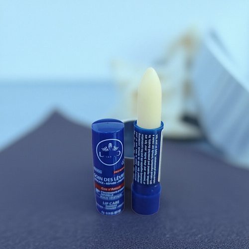 女神级！ 你的小蓝朋友 法国 YAO~妆乳木果唇膏4g 滋润淡化唇纹 - 图0