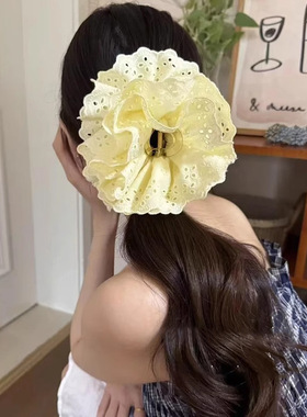 韩系超仙黄色蕾丝花苞抓夹女高级感多层头花发夹后脑勺饱满鲨鱼夹