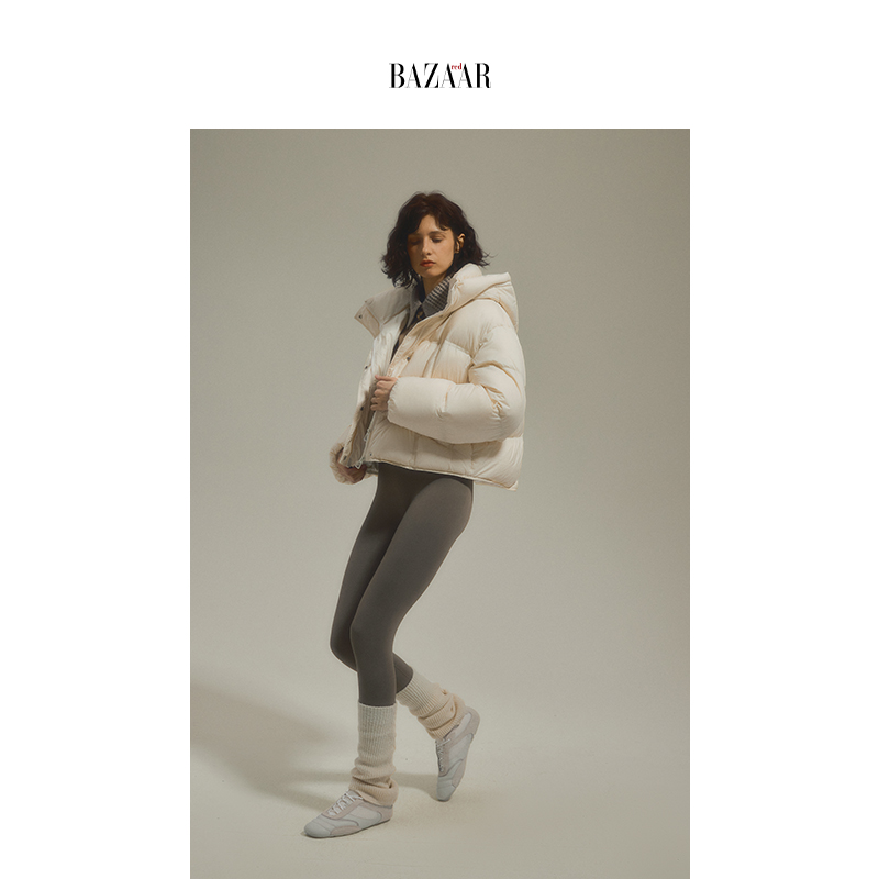 BAZAAR RED时尚芭莎红 立领连帽羽绒服女设计感冬季新款面包服