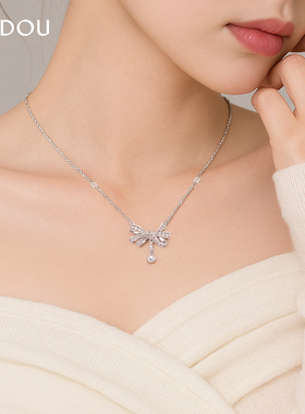 阿吉豆AJIDOU项链蝴蝶结皓石吊坠