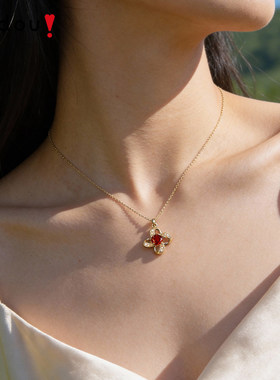 阿吉豆项链女款四叶草镂空锁骨链