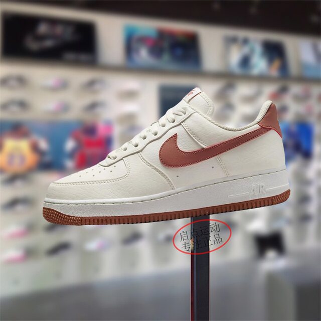 Nike women's shoes 2024 winter new comfortable and versatile Air Force One low-top sneakers DC9486-105