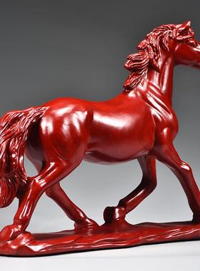 红色木质雕刻马摆件马到成功实木质马生肖家居办公桌面装饰工艺品