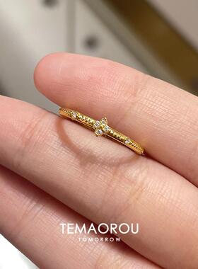 极简主义小巧精致mini四叶草戒指