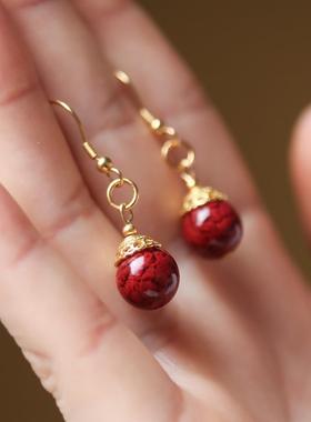 2026银镀金朱砂耳钉本命年运转红色紫金砂圆珠简约百搭耳坠耳饰女