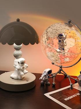贝汉美宇航员台灯摆件实用男生生日礼物太空人卧室儿童床头灯装饰