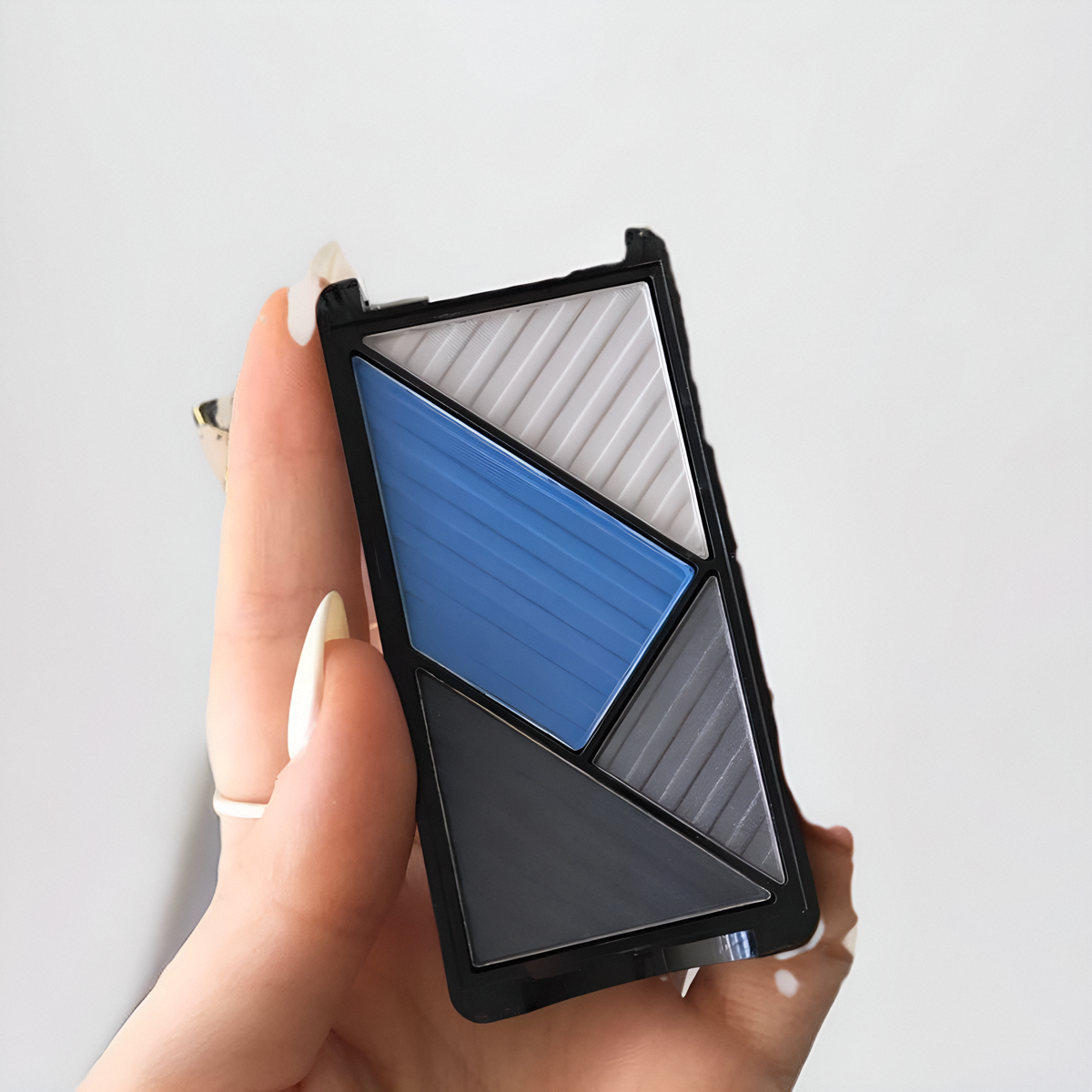 保税L.A. LA GIRL EYE LUX洛杉矶女孩四色4色眼影盘5.2G - 图1