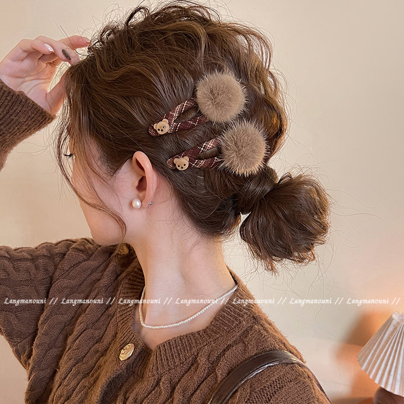 毛球小熊格纹发夹女可爱碎发侧边夹2025新款高端前额刘海夹子发卡,淘宝优惠券,粉丝福利购,淘宝优惠卷