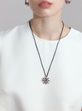 繁花系列趣味花花皮绳项链轻奢时尚百搭韩风简约小众设计感配饰女