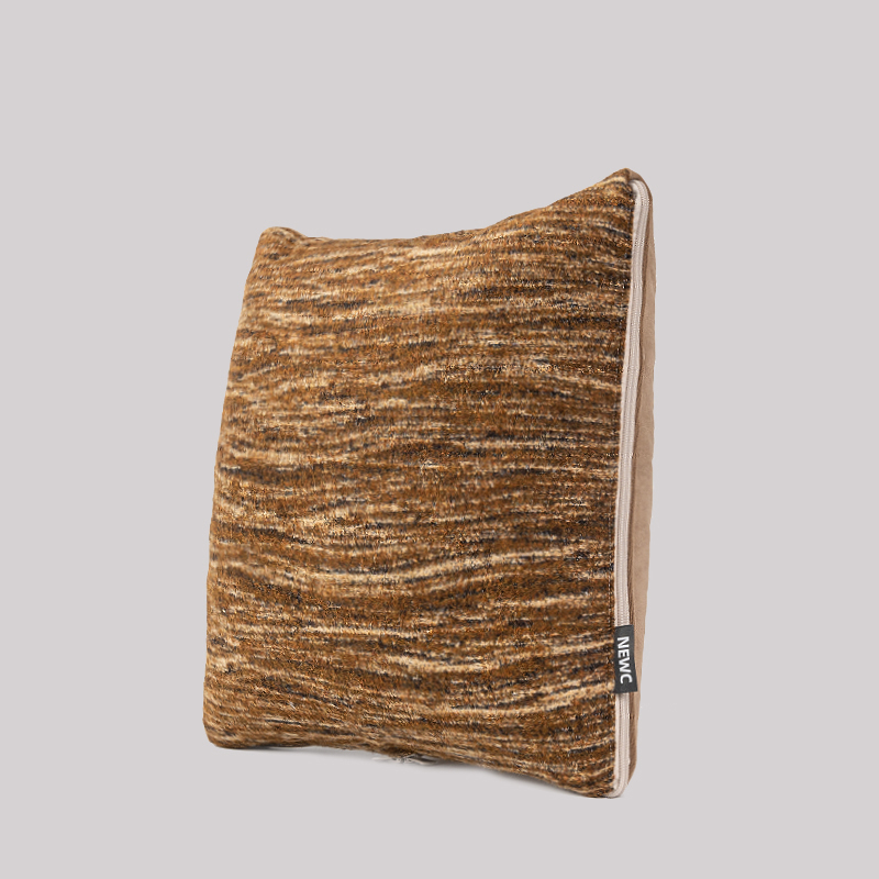 新宸优品轻奢深棕色抽象条纹全棉抱枕被子两用客厅沙发午休空调被 - 图0