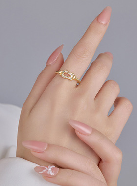 VIAStudio扭纹马蹄扣戒指