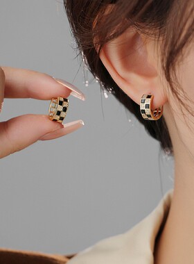 VIA Studio 棋盘格锆石滴油耳扣百搭耳环女独特圆圈网红小众耳饰