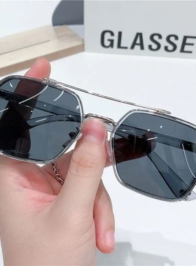 男灰墨镜变色男女通用