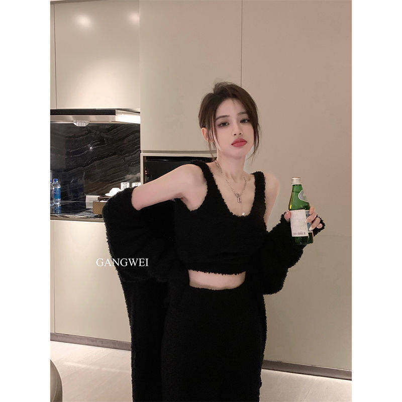 慵懒温柔风中长款软糯外套女港味宽松减龄毛绒性感上衣三件套装潮,淘宝优惠券,粉丝福利购,淘宝优惠卷