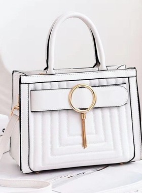 定制样板房装饰品衣帽间摆件