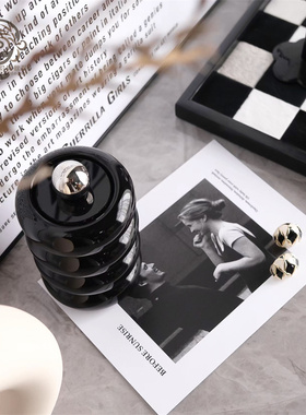 轻奢样板间摆件高端现代室内艺术意式极简风书桌桌面客厅玄关饰品